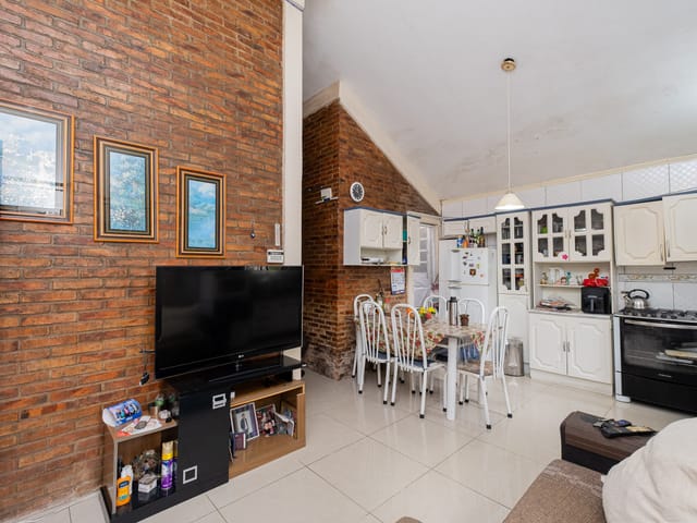 Casa 3 quartos e 2 banheiros, à venda, no bairro Laranjal em Pelotas