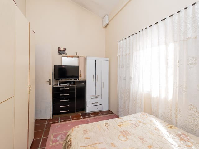 Casa 3 quartos e 2 banheiros, à venda, no bairro Laranjal em Pelotas