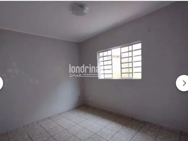 Casa 3 quartos e 2 banheiros, à venda, no bairro Jardim Perobal em Londrina