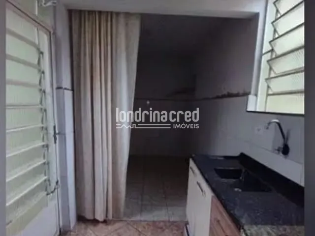Casa 3 quartos e 2 banheiros, à venda, no bairro Jardim Perobal em Londrina