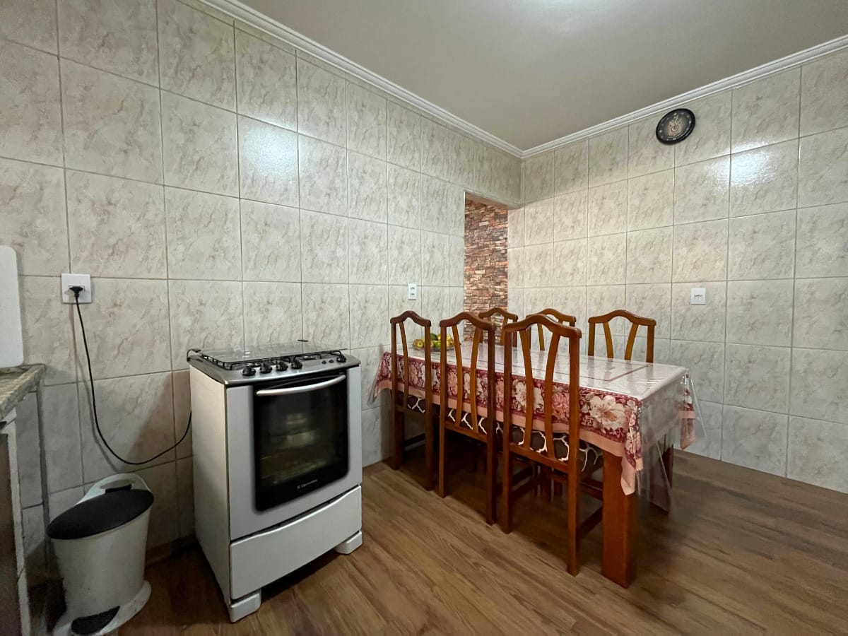 Foto do Casa-Casa tipo para venda em jardim Climax com 3 quartos, sendo 2 suítes, 178m²