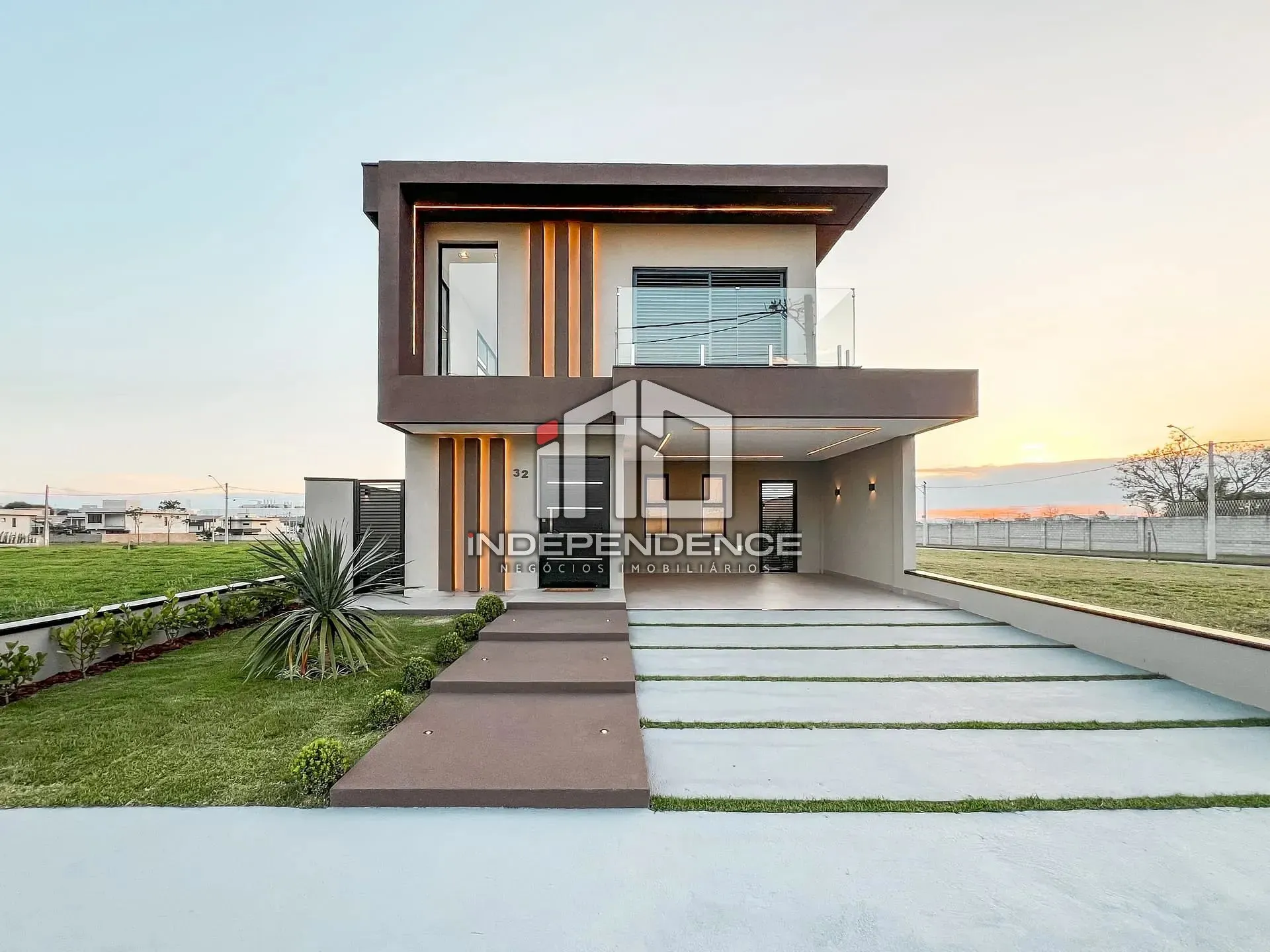 Casa, 4 quartos, 232 m² - Foto 1