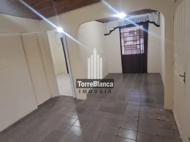 Casa com 264m² 4 quartos e 2 banheiros, à venda, no bairro Cará-Cará em Ponta Grossa