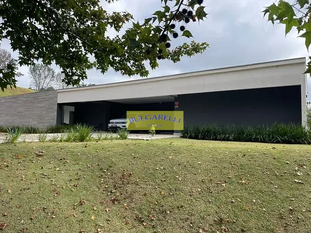 Casa com 5000m² 5 quartos e 7 banheiros, à venda, no bairro IVOTURUCAIA em Jundiai