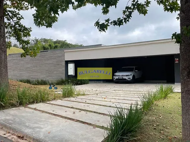Casa com 5000m² 5 quartos e 7 banheiros, à venda, no bairro IVOTURUCAIA em Jundiai