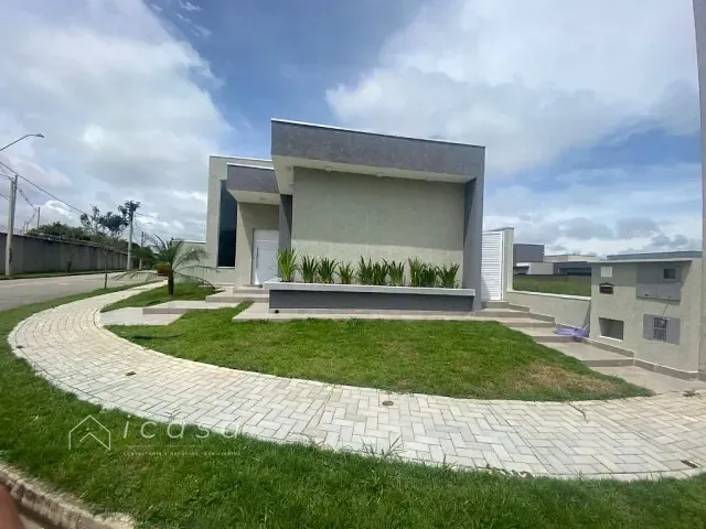 Casa com 300m² 3 quartos e 3 banheiros, à venda ou para alugar, no bairro Parque Senhor do Bonfim em Taubaté
