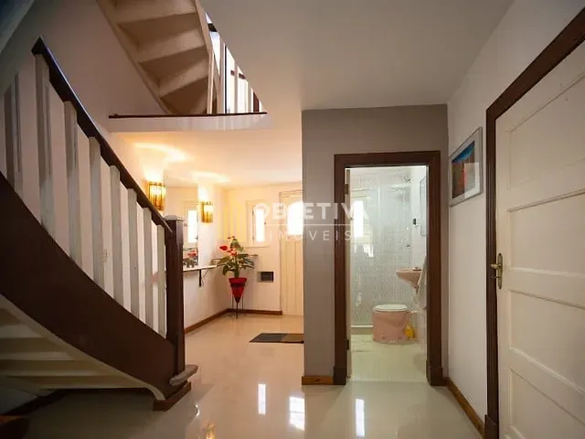 Casa 3 quartos e 3 banheiros, à venda, no bairro Centro Histórico em Porto Alegre
