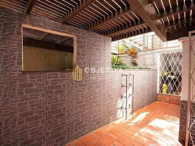 Casa 3 quartos e 3 banheiros, à venda, no bairro Centro Histórico em Porto Alegre
