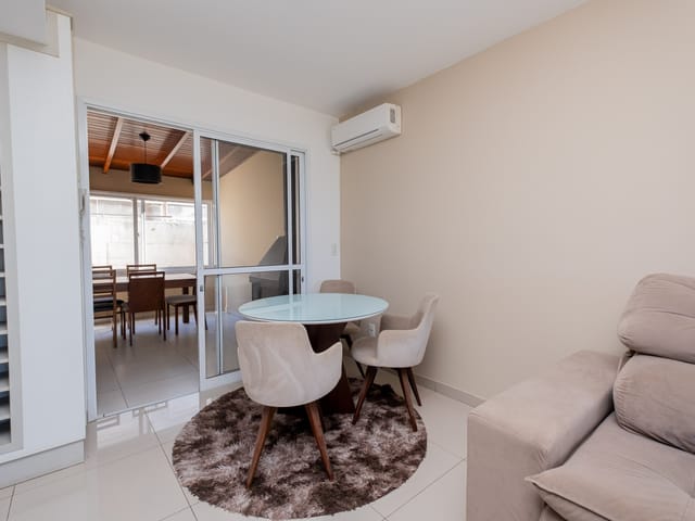 Casa com 126m² 2 quartos e 2 banheiros, à venda, no bairro Areal em Pelotas