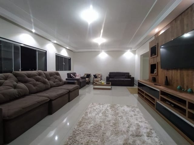 Foto do Casa - Casa com 3 dormitórios à venda, 37 m² por R$ 550.000,00 - Conjunto José Vallim de Melo - Uberaba/MG | ZUCATO IMOBILIARIA LTDA