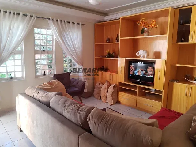 Casa com 300m² 3 quartos e 3 banheiros, à venda, no bairro Jardim Regina em Indaiatuba