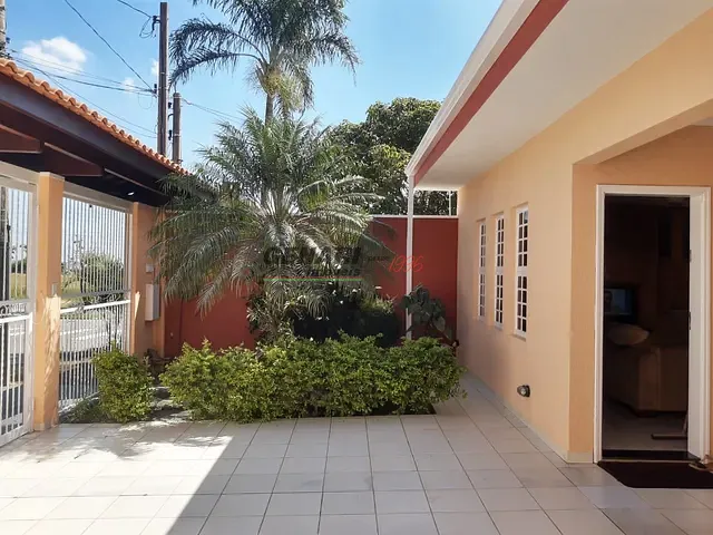 Casa com 300m² 3 quartos e 3 banheiros, à venda, no bairro Jardim Regina em Indaiatuba