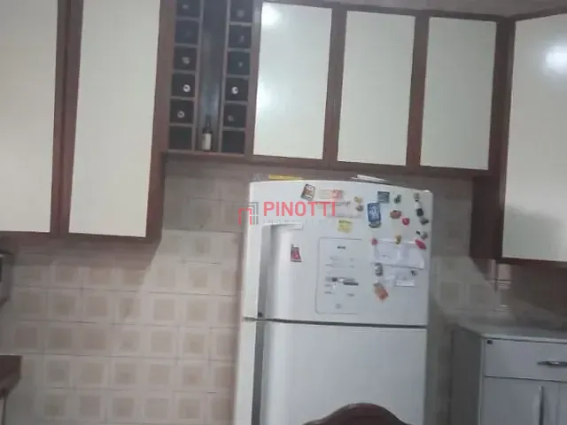 Casa 2 quartos e 2 banheiros, à venda, no bairro Jardim Hollywood em São Bernardo do Campo
