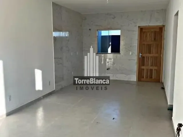 Casa com 300m² 2 quartos e 2 banheiros, à venda, no bairro Cará-Cará em Ponta Grossa