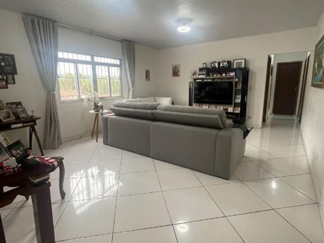Casa com 225m², à venda, no bairro Pununduva em Cotia