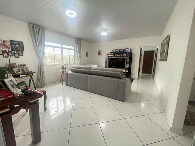 Casa com 225m², à venda, no bairro Pununduva em Cotia