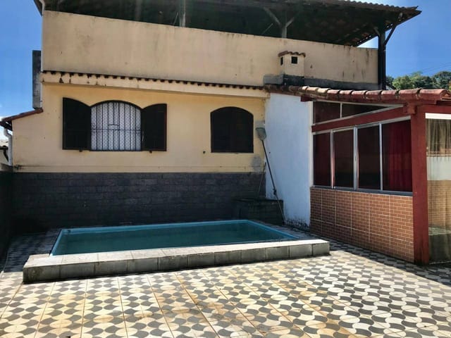 Casa com 443m² 6 quartos e 6 banheiros, à venda, no bairro Valparaíso em Petrópolis