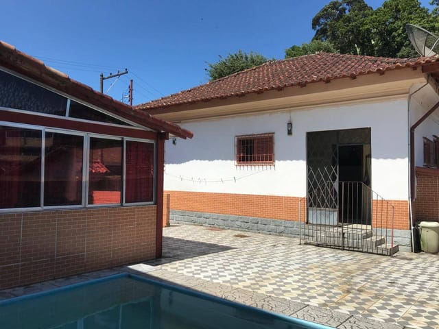 Casa com 443m² 6 quartos e 6 banheiros, à venda, no bairro Valparaíso em Petrópolis