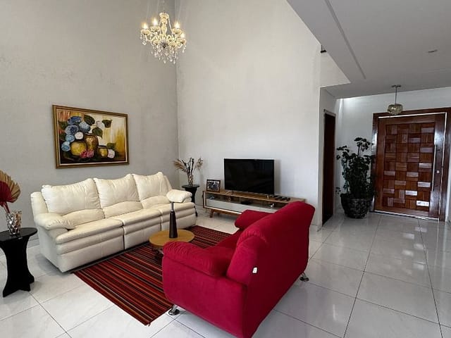 Casa com 364m² 4 quartos e 4 banheiros, à venda, no bairro Valville 1 em Santana de Parnaíba