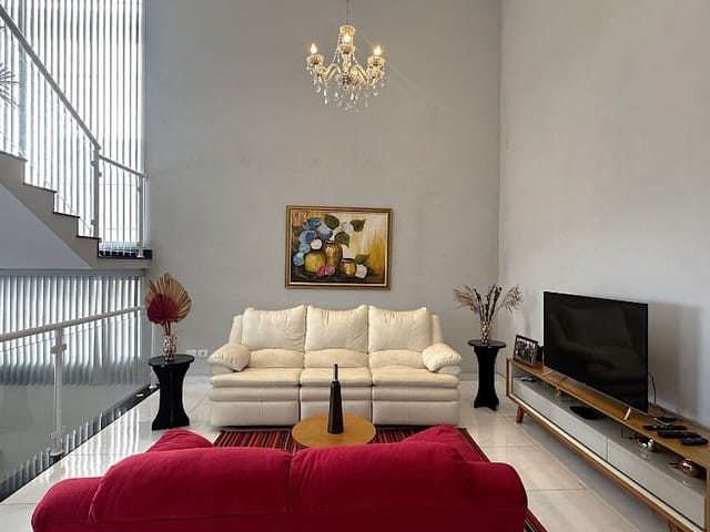 Casa com 364m² 4 quartos e 4 banheiros, à venda, no bairro Valville 1 em Santana de Parnaíba
