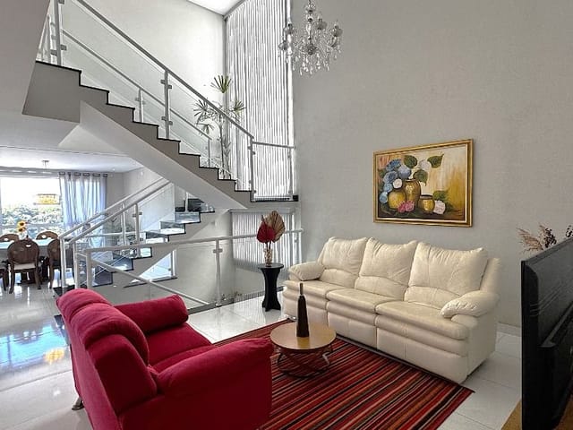 Casa com 364m² 4 quartos e 4 banheiros, à venda, no bairro Valville 1 em Santana de Parnaíba