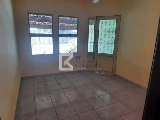 Casa 2 quartos e 2 banheiros, à venda, no bairro Jardim Marina em Indaiatuba