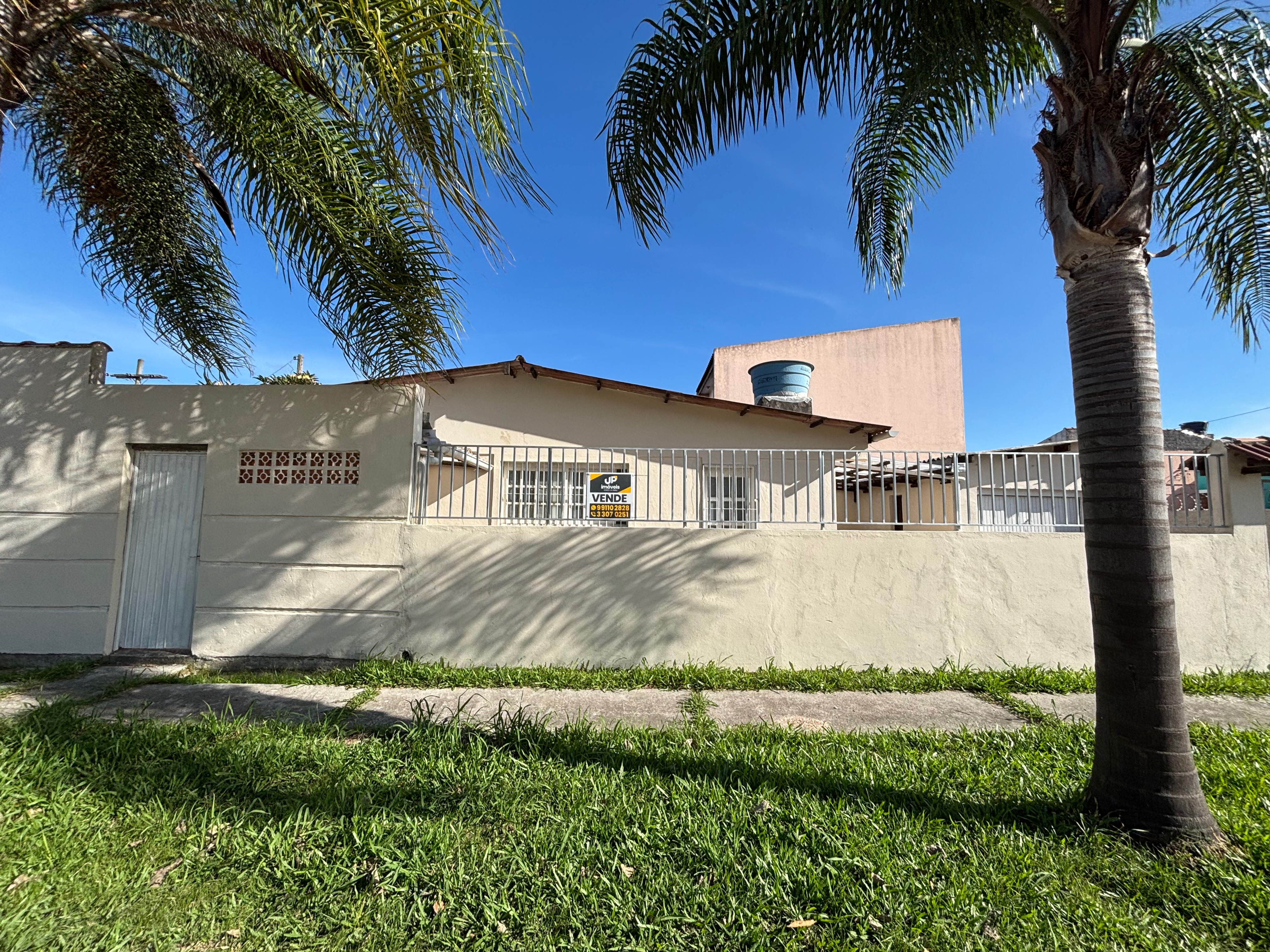Casa à venda no Fragata, Pelotas - 149m², 2 quartos ( sendo 1 suíte), amplo pátio com garagem e excelente localização próxima à Av. Duque de Caxias. - 20