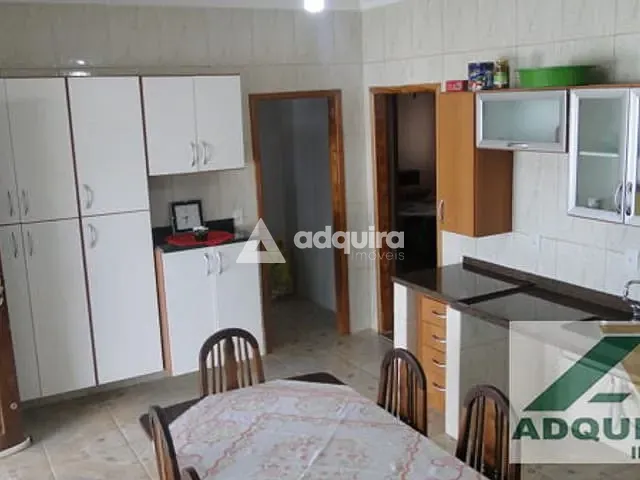 Casa com 720m² 3 quartos e 2 banheiros, à venda, no bairro Neves em Ponta Grossa