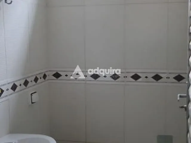 Casa com 720m² 3 quartos e 2 banheiros, à venda, no bairro Neves em Ponta Grossa