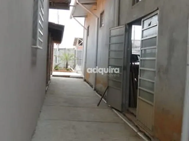 Casa com 720m² 3 quartos e 2 banheiros, à venda, no bairro Neves em Ponta Grossa