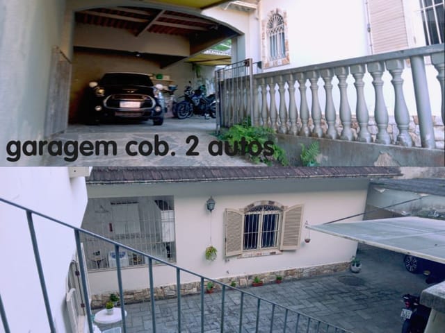 Casa com 600m² 3 quartos e 1 banheiro, à venda, no bairro Bairro das Hortênsias em Petrópolis