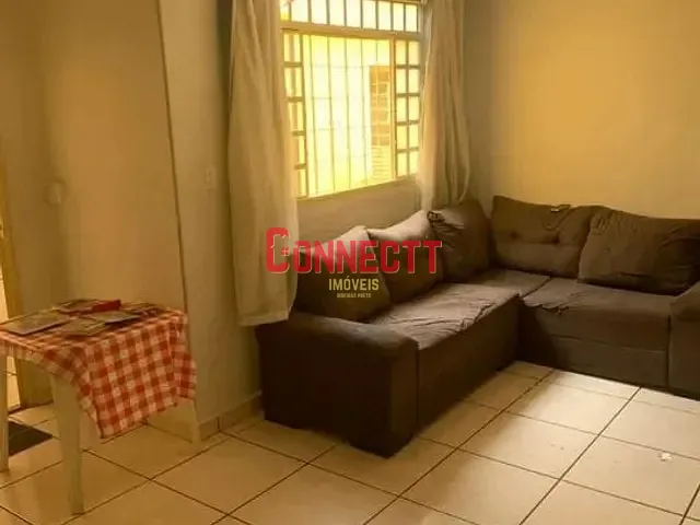 Casa com 200m² 3 quartos e 2 banheiros, à venda, no bairro Geraldo Correia de Carvalho em Ribeirão Preto