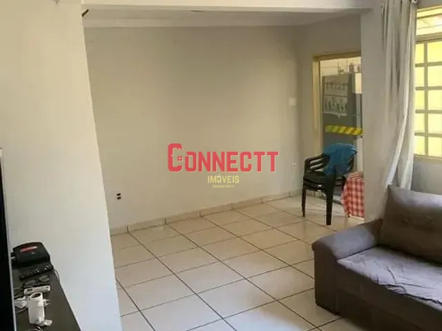 Casa com 200m² 3 quartos e 2 banheiros, à venda, no bairro Geraldo Correia de Carvalho em Ribeirão Preto