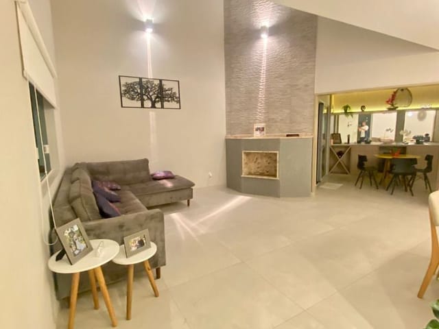 Casa com 337m² 4 quartos e 4 banheiros, à venda, no bairro Urbanova em São José dos Campos