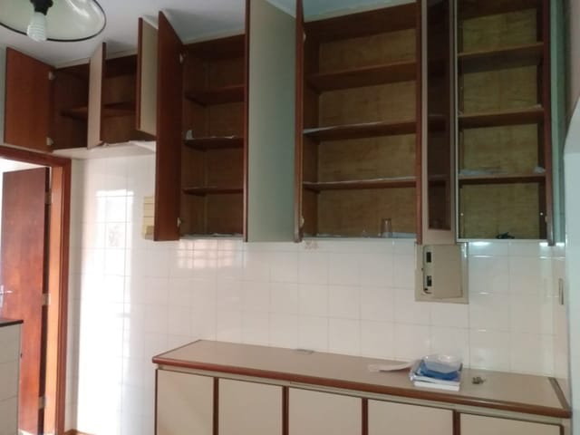 Casa com 390m² 3 quartos e 3 banheiros, à venda, no bairro Jardim Rosely em Pindamonhangaba