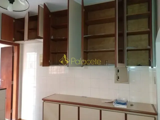 Casa com 390m² 3 quartos e 3 banheiros, à venda, no bairro Jardim Rosely em Pindamonhangaba