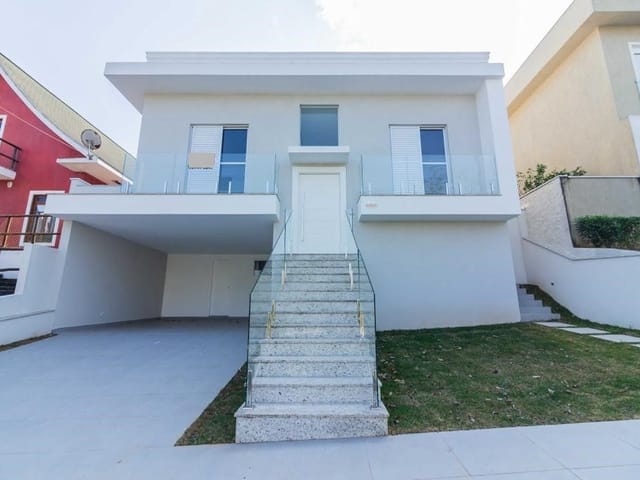 Casa com 360m² 3 quartos e 5 banheiros, à venda, no bairro Parque Sinai em Santana de Parnaíba