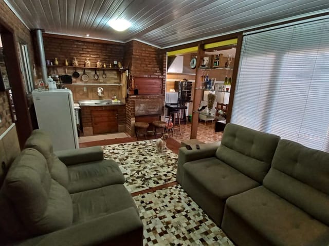 Casa com 315m² 3 quartos e 4 banheiros, à venda, no bairro Laranjal em Pelotas