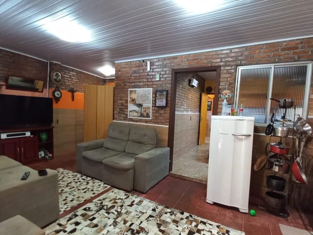 Casa com 315m² 3 quartos e 4 banheiros, à venda, no bairro Laranjal em Pelotas