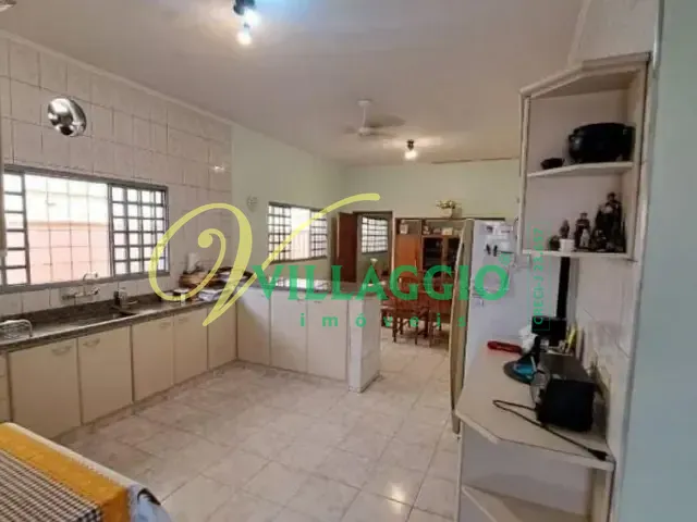 Casa com 450m² 3 quartos e 4 banheiros, à venda ou para alugar, no bairro Jardim Morumbi em São José do Rio Preto