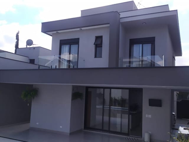 Casa com 270m² 3 quartos e 4 banheiros, à venda, no bairro Urbanova em São José dos Campos