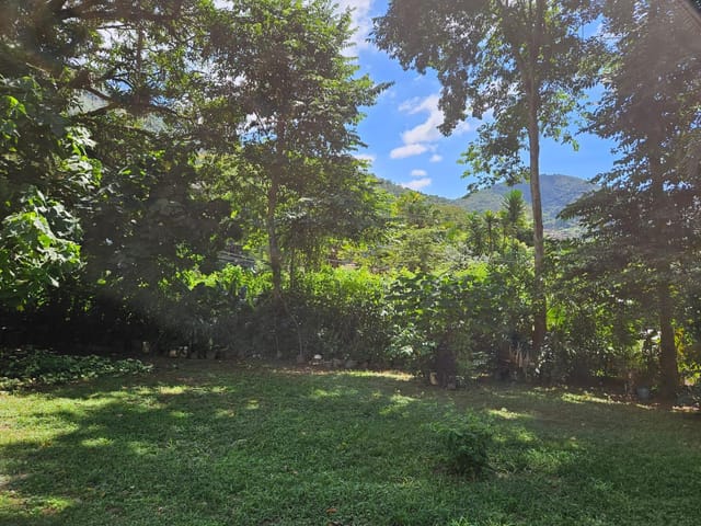 Casa com 3800m² 4 quartos e 2 banheiros, à venda, no bairro Retiro em Petrópolis