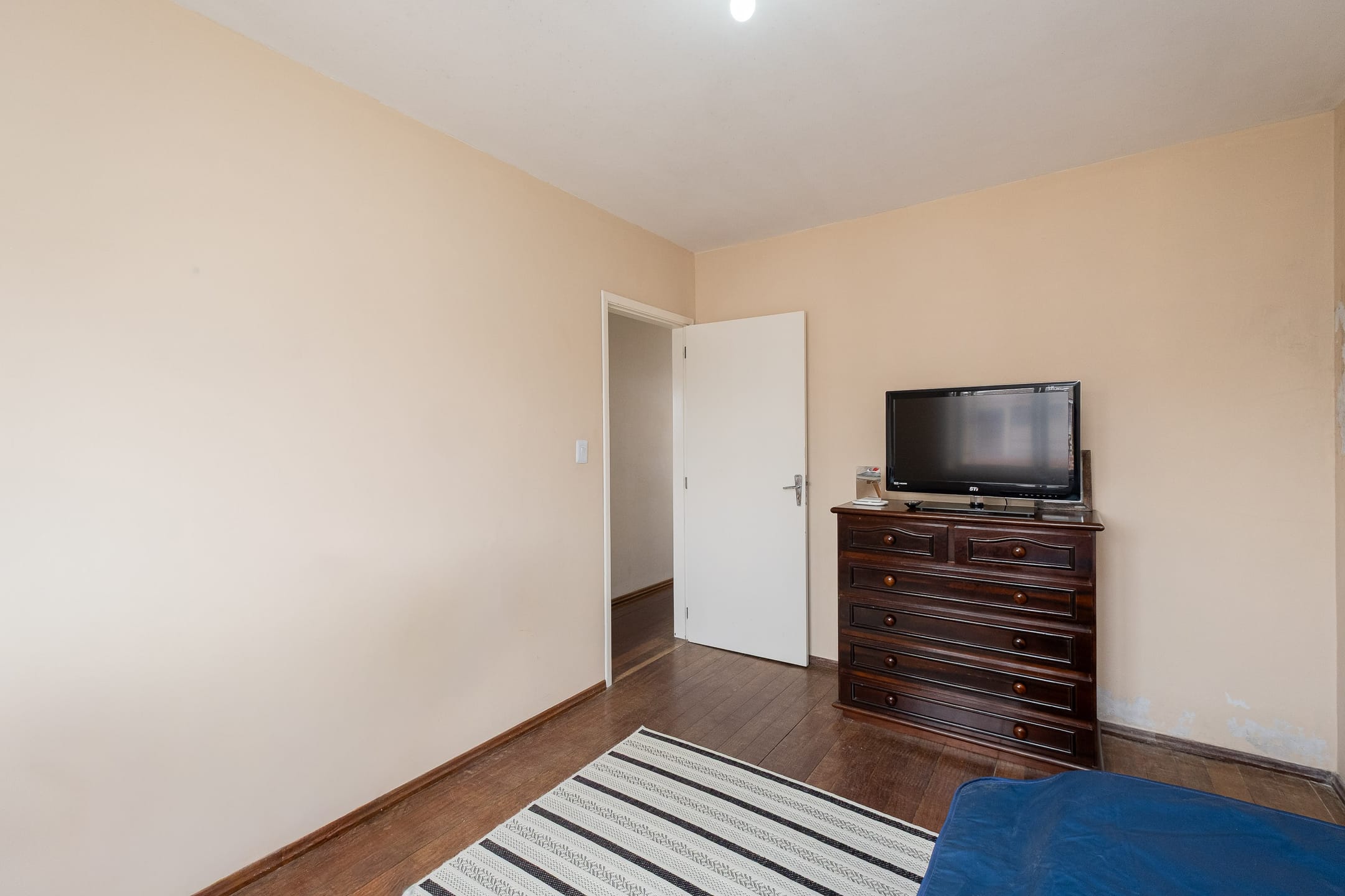 Casa à venda no Umuharama, São Gonçalo - 235m², 3 quartos, móveis planejados, espaço gourmet com churrasqueira e garagem coberta. - 12