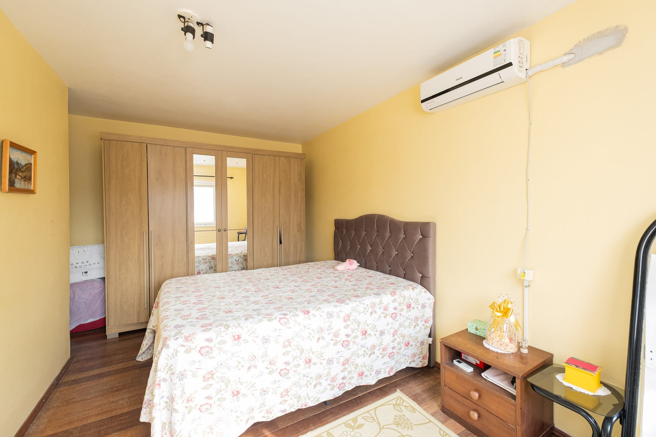 Casa à venda no Umuharama, São Gonçalo - 235m², 3 quartos, móveis planejados, espaço gourmet com churrasqueira e garagem coberta. - 8