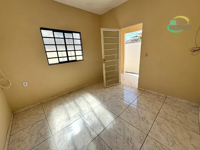 Casa com 300m² 2 quartos e 1 banheiro, para alugar, no bairro Jardim Maria Rosa em Campinas