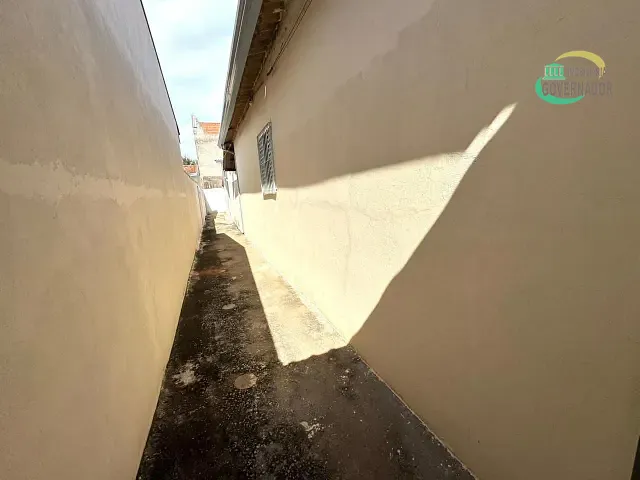 Casa com 300m² 2 quartos e 1 banheiro, para alugar, no bairro Jardim Maria Rosa em Campinas
