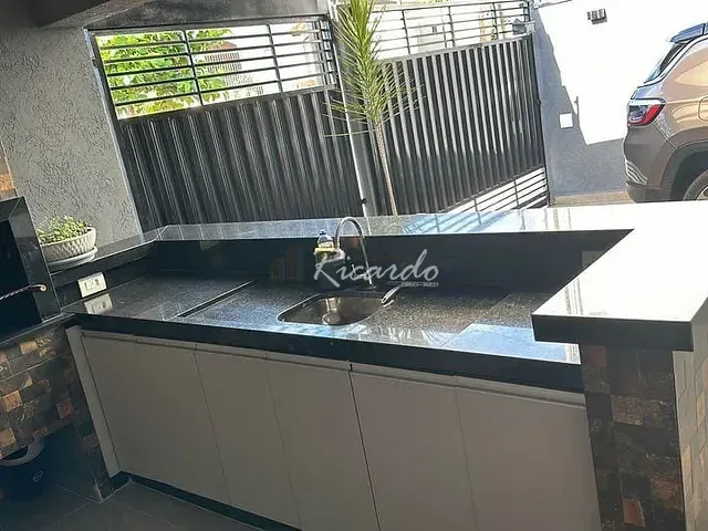 Casa 3 quartos e 2 banheiros, à venda, no bairro Conjunto Novo Centauro em Arapongas