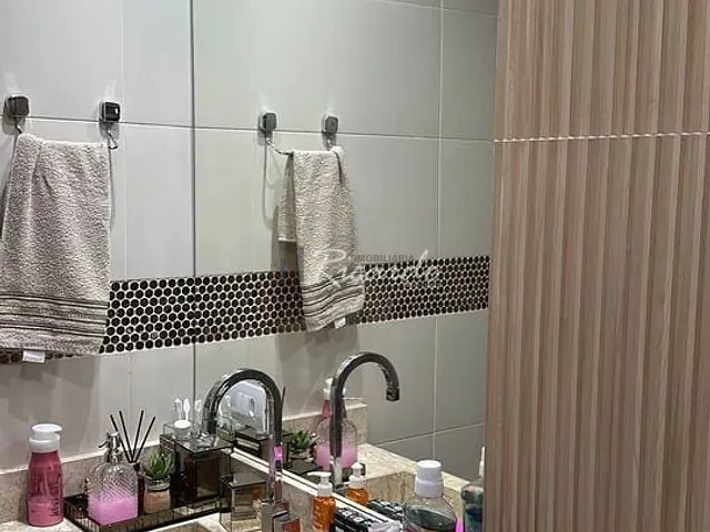 Casa 3 quartos e 2 banheiros, à venda, no bairro Conjunto Novo Centauro em Arapongas