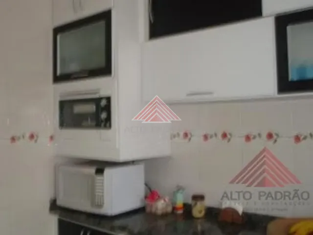 Casa 3 quartos e 3 banheiros, à venda, no bairro Núcleo Colonial em Ribeirão Pires