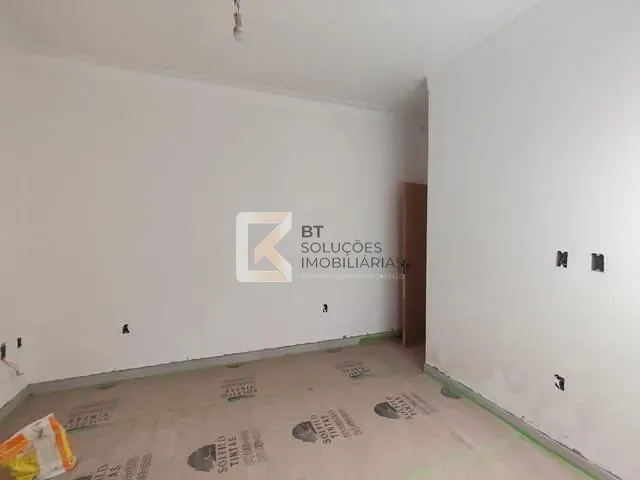 Casa com 125m² 3 quartos e 2 banheiros, à venda, no bairro Jardim Pau Preto em Indaiatuba